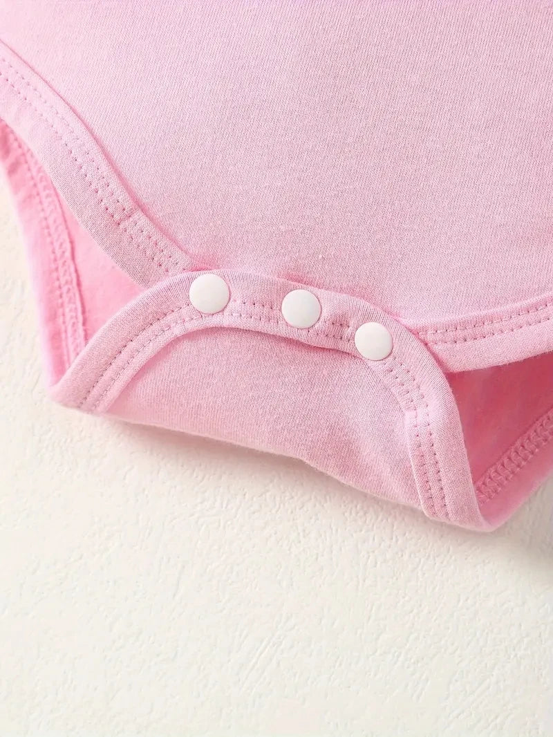 Meisjes kleding die stijl en comfort combineert