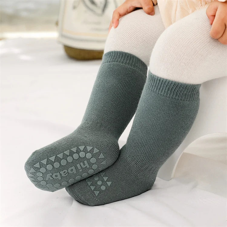 Schattige babykleertjes voor newborns en peuters