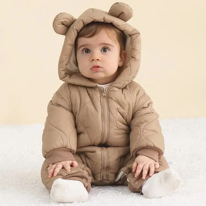 Modebewuste meisjes kleding in trendy kleuren
