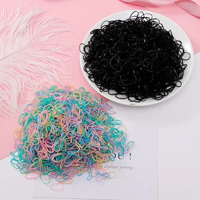 Dames haar accessoires in zachte materialen