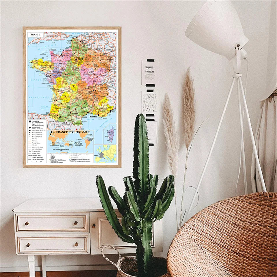 Wereldkaart met minimalistische lijnen – Subtiele touch