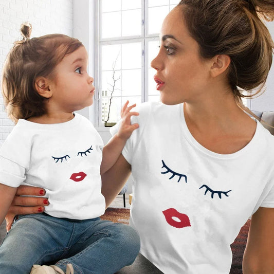 Casual mom and mini outfits – Dagelijkse twinning looks