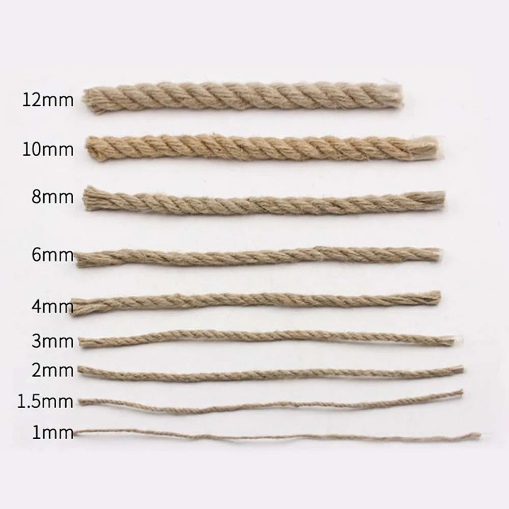Houten krabpaal in neutrale tinten – Rustig en chic