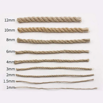 Houten krabpaal in neutrale tinten – Rustig en chic