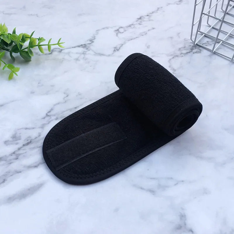 Zwarte haarspeld als basic accessoire