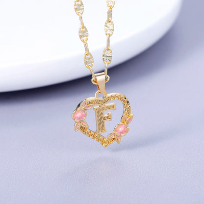 Goudkleurige naam in ketting voor een speciaal moment