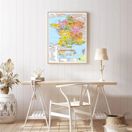 Industriële wanddecoratie met wereldkaart – Stoer design