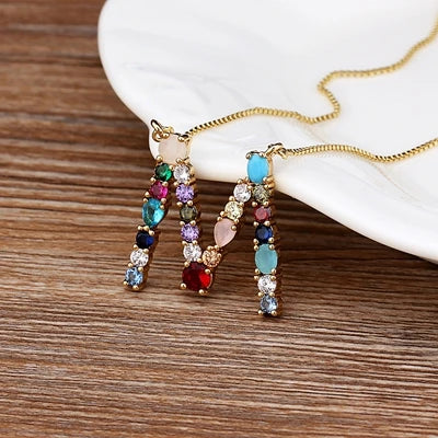 Ketting met naam en subtiel bloempatroon
