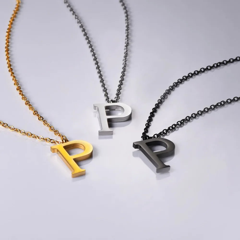 Ketting met gegraveerde naam op langwerpige hanger
