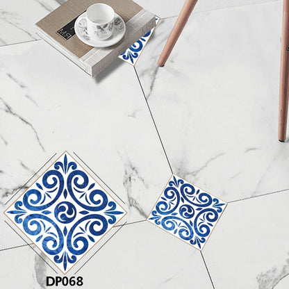 Zwarte mozaiek toilet tegels – Luxe en diepte