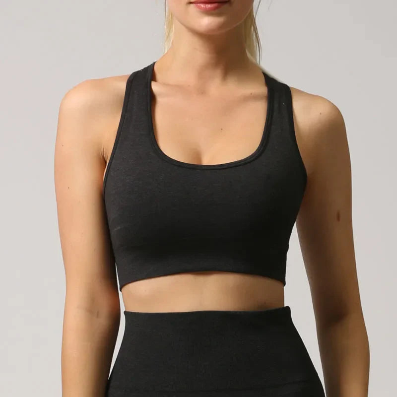 Dames yoga kleding met sportieve flair