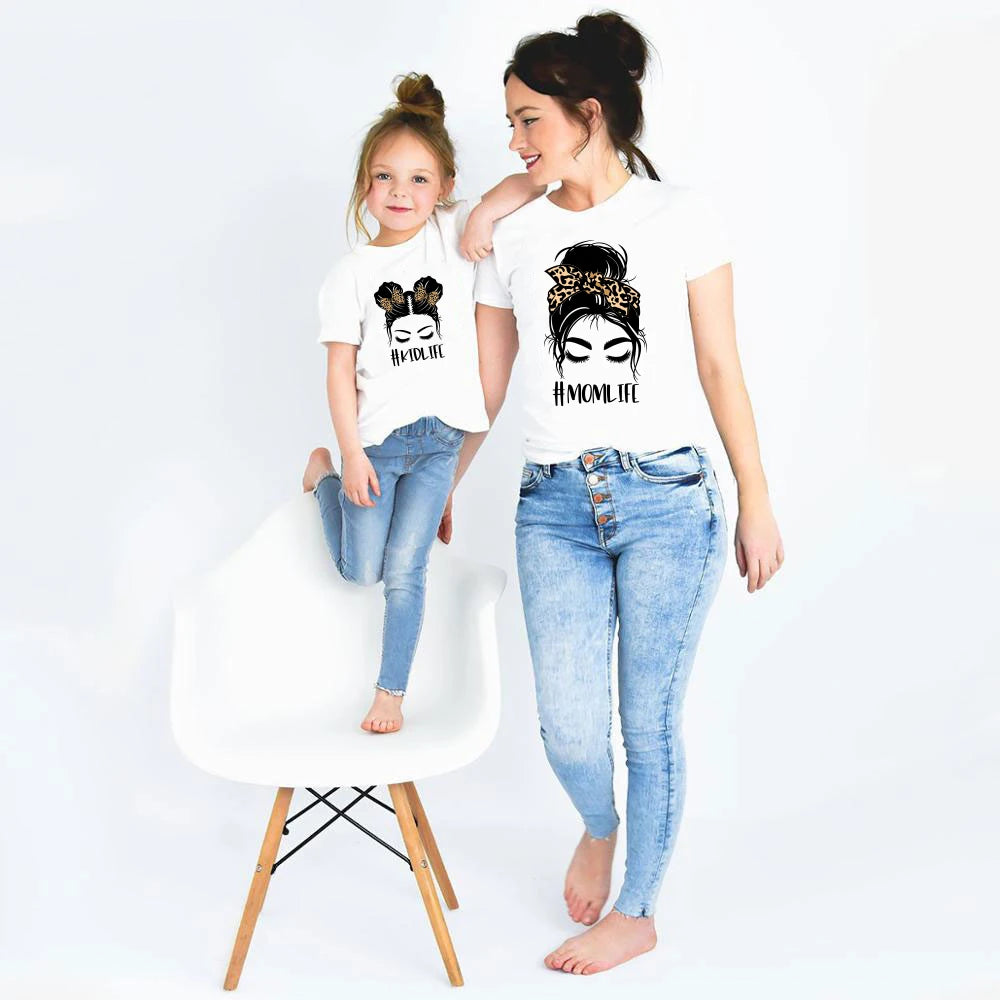 Matching kleding voor mama en meisje – Liefde in elke look