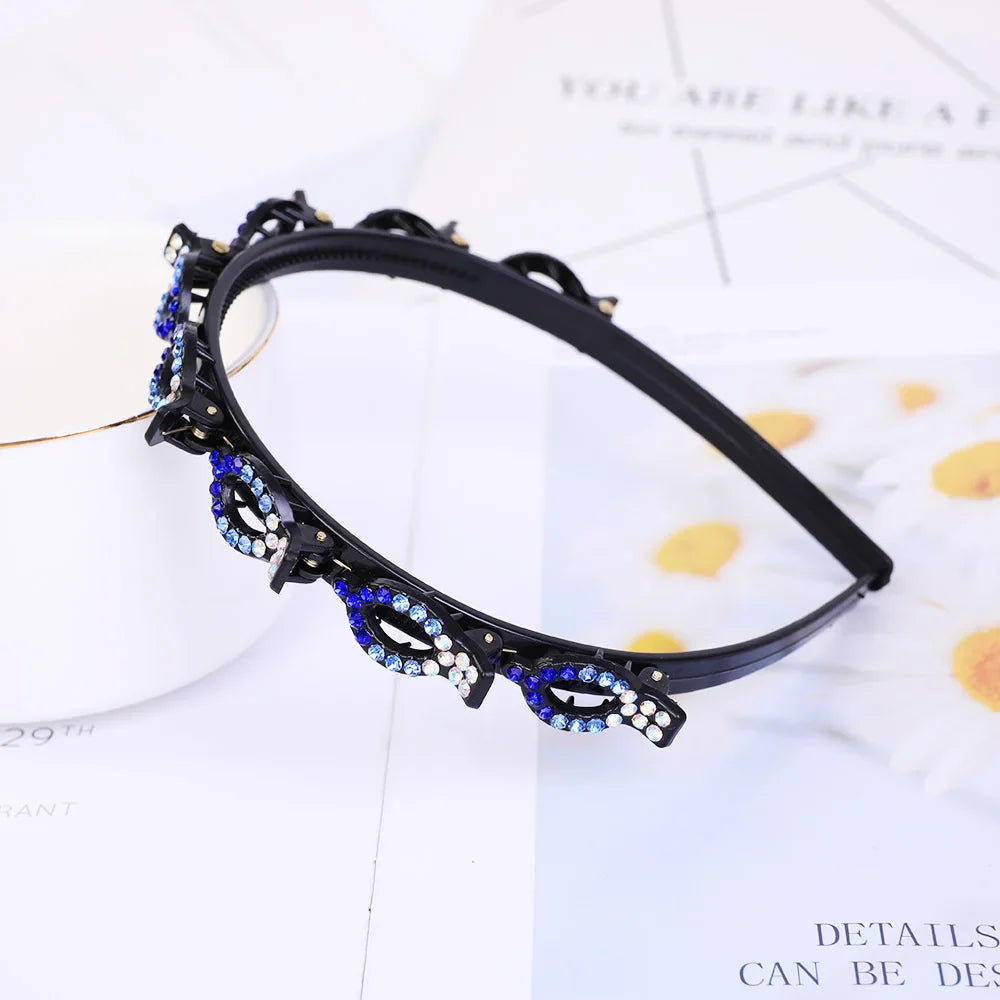 Decoratieve haarclip met bloemmotief