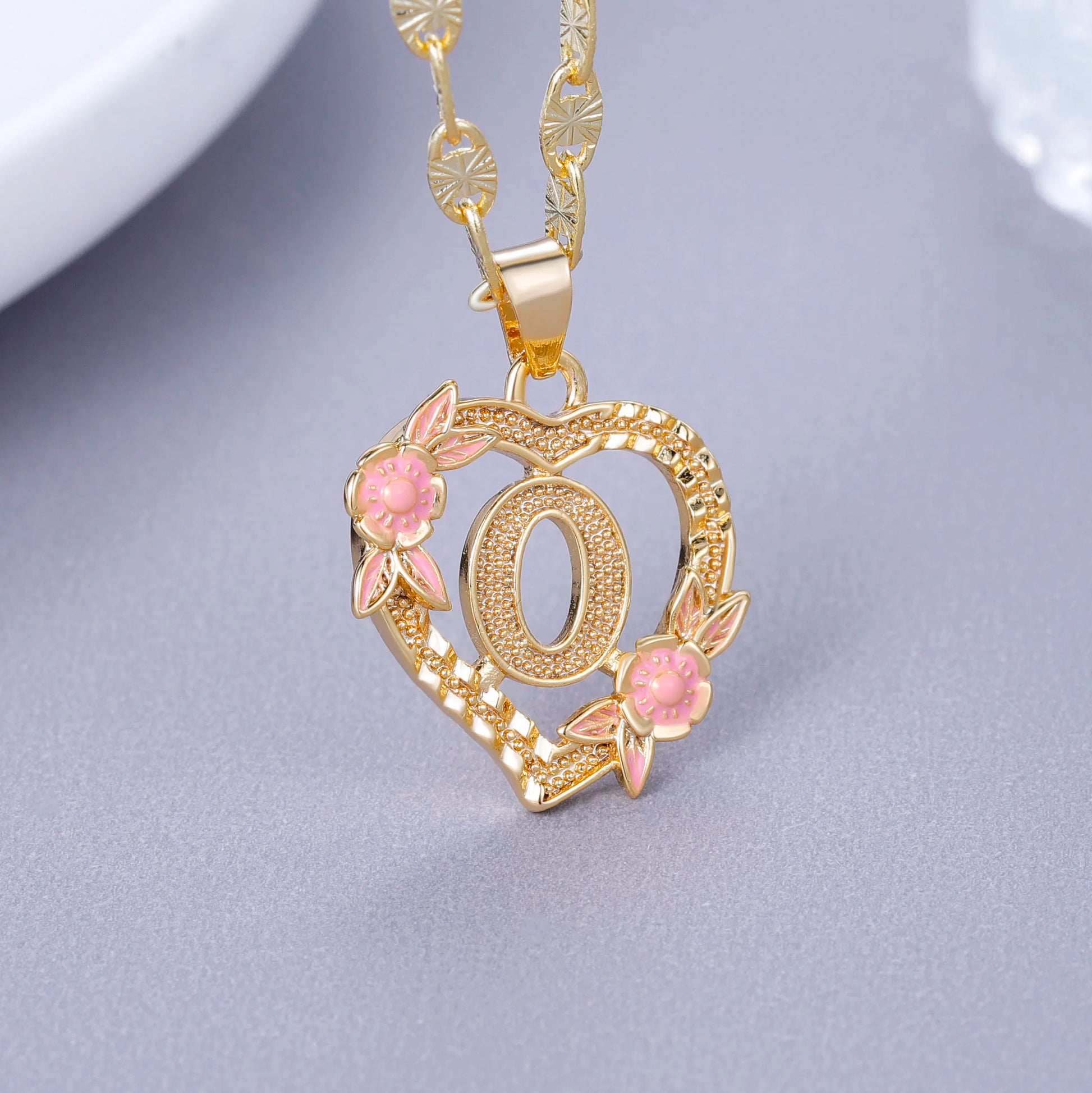 Lichte ketting met naam en symbool