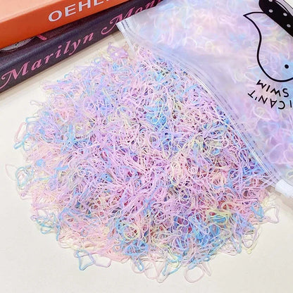 Kleurrijke scrunchies voor een speelse look