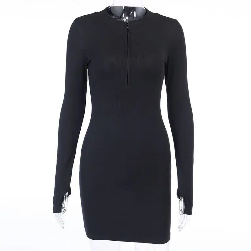 Feestelijke pastel jurk met een speelse touch