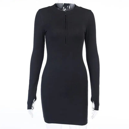 Feestelijke pastel jurk met een speelse touch