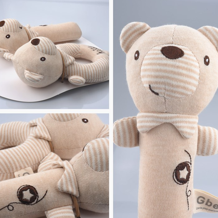 MOLOO-Baby-Rammelaar-Beertje-Rond-Pols-en-Voetrammelaar-Babyspeelgoed