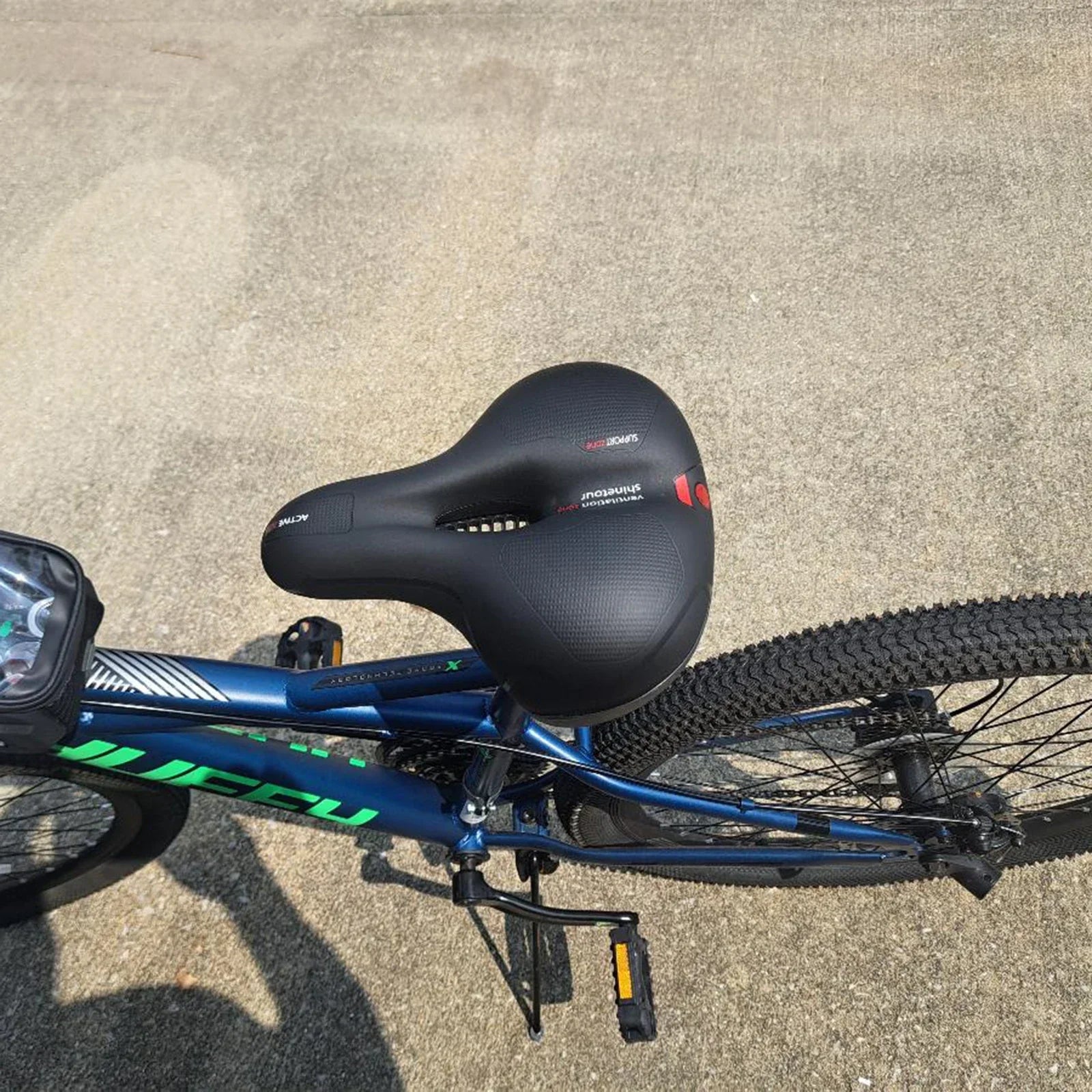 Lichtgewicht fietszadel voor sportieve fietsers