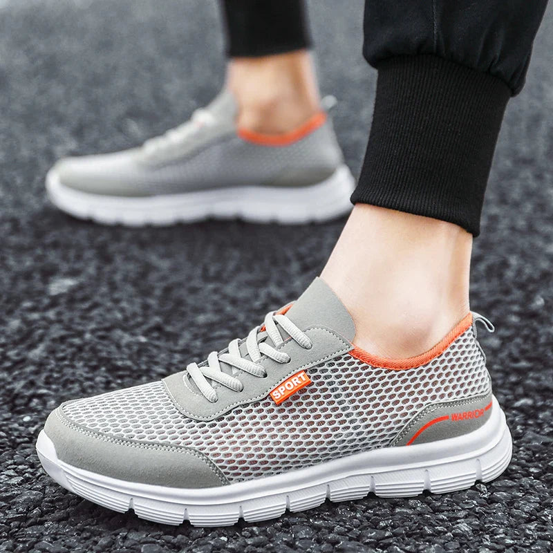 Sportieve mesh sneakers voor heren in de zomer
