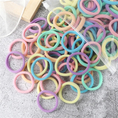 Minimalistische haar accessoires voor dagelijks gebruik