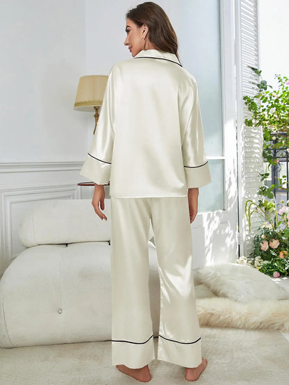 Dames pyjama Livera met mooie pasvorm