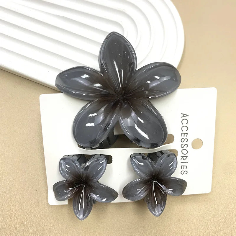 Gouden haarclip als stijlvolle accessoire