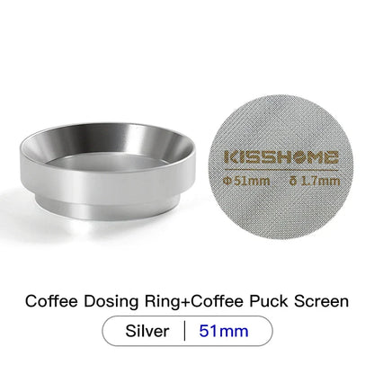 Koffiewaar met klassieke porseleinen kopjes