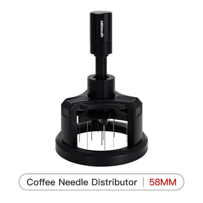 Koffiewaar van keramiek met minimalistische uitstraling