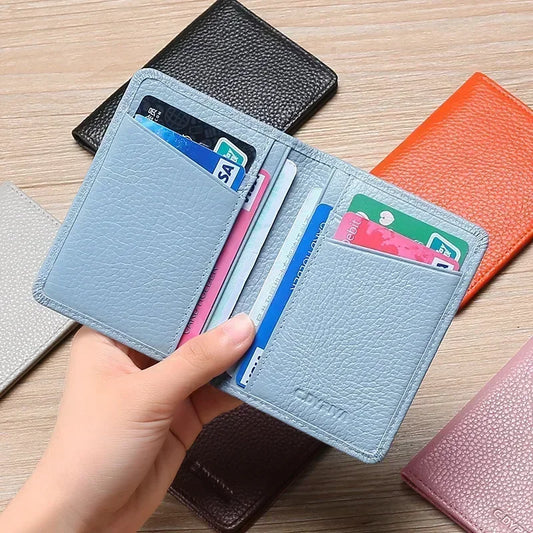 Pasjeshouder met magneetsluiting – Veilig en elegant