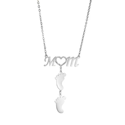 Zilveren ketting met naam in strak design