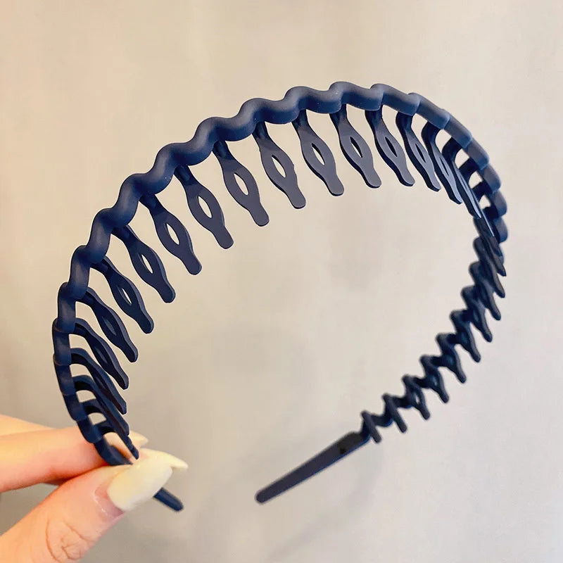 Minimalistische haar accessoires in goudkleur