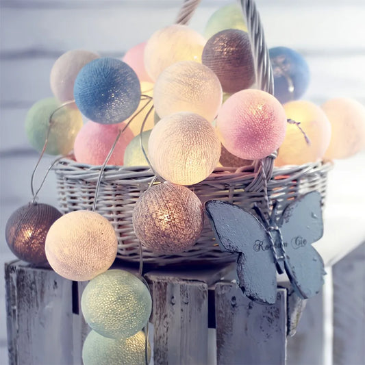 Licht slinger met transparante balletjes – Modern en licht