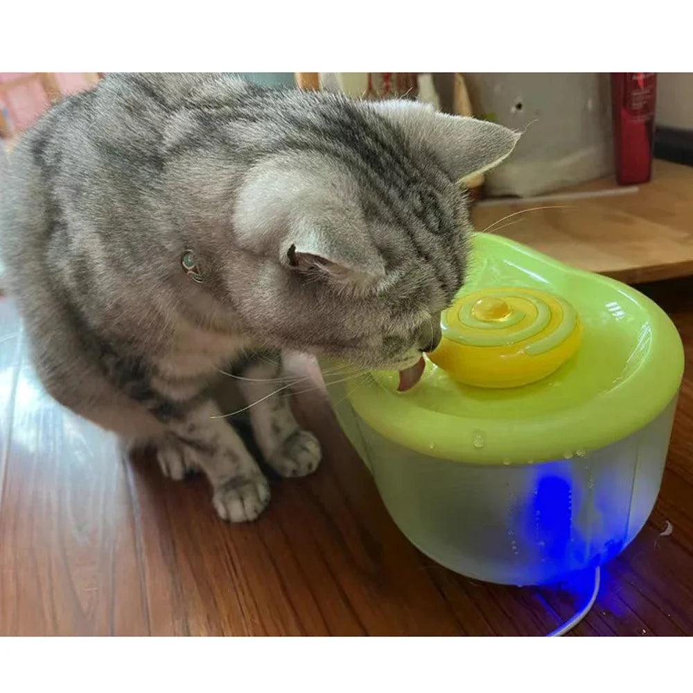 Fontein kat met waterval-effect – Stimulerend voor katten