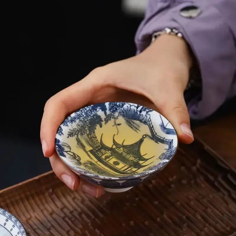 Theewaar met Japans geïnspireerde details