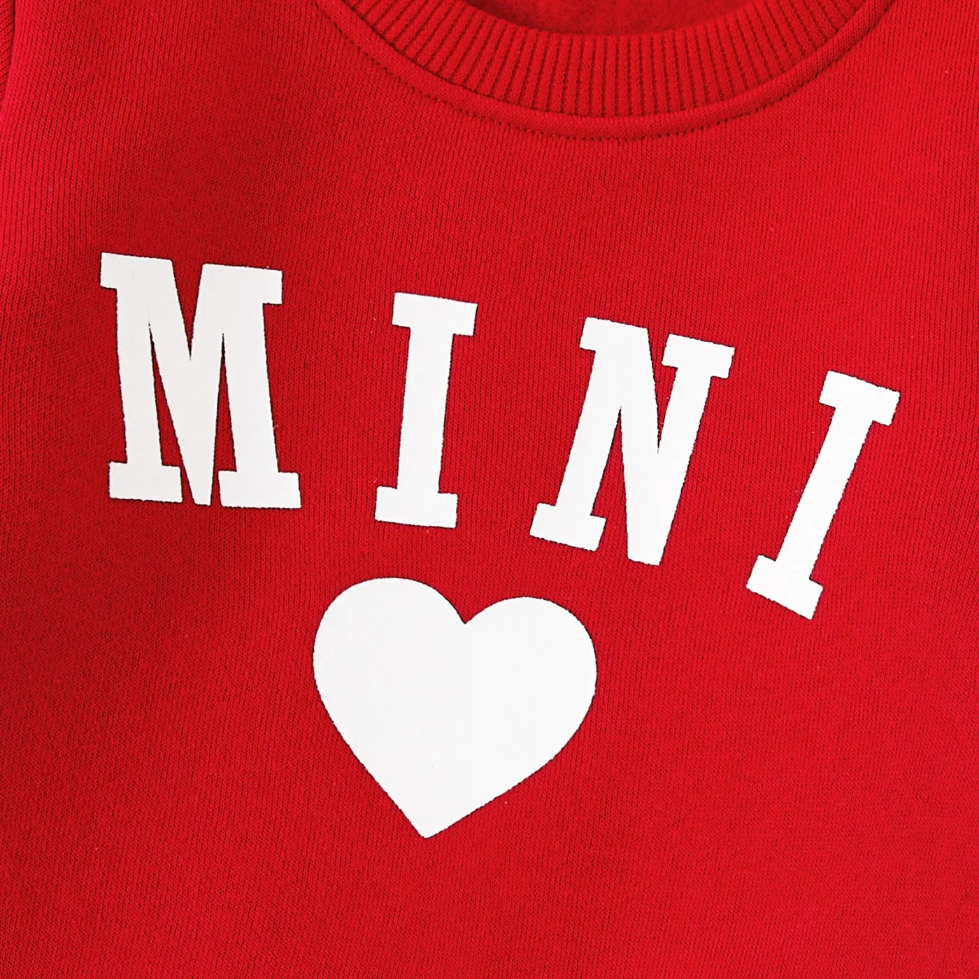 Casual mom and mini outfits – Dagelijkse twinning looks