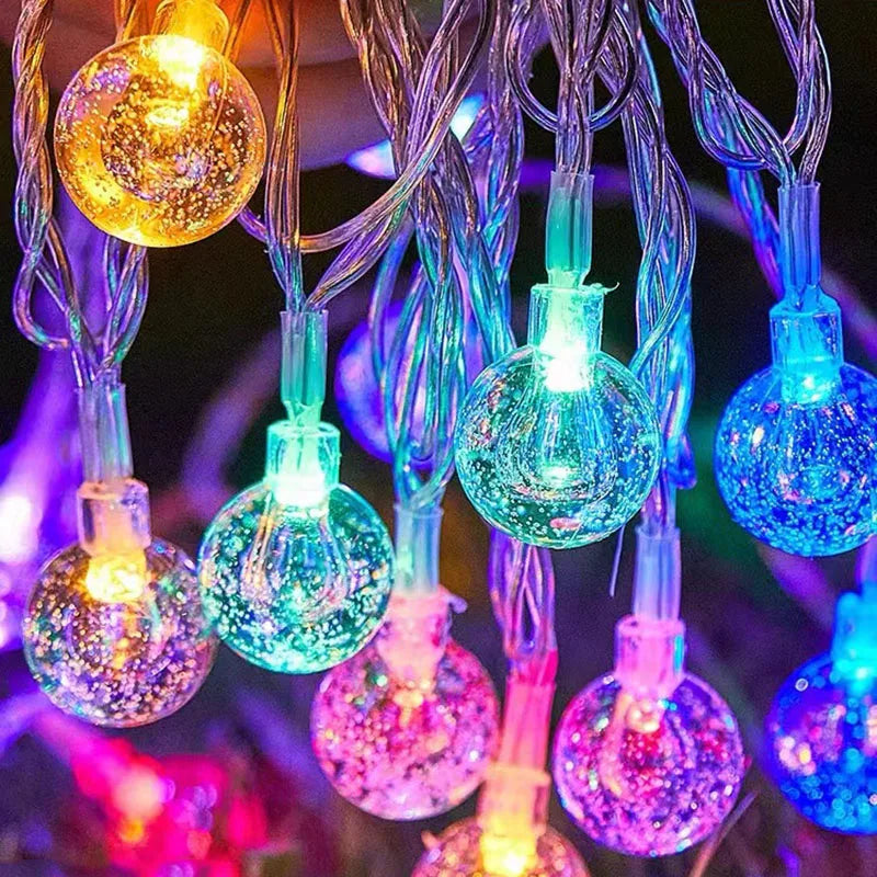 Lichtslinger met kerstballen – Feestelijk en uniek