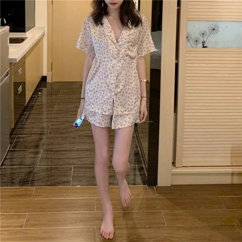 Dames pyjama met korte broek – Ideaal voor de zomer