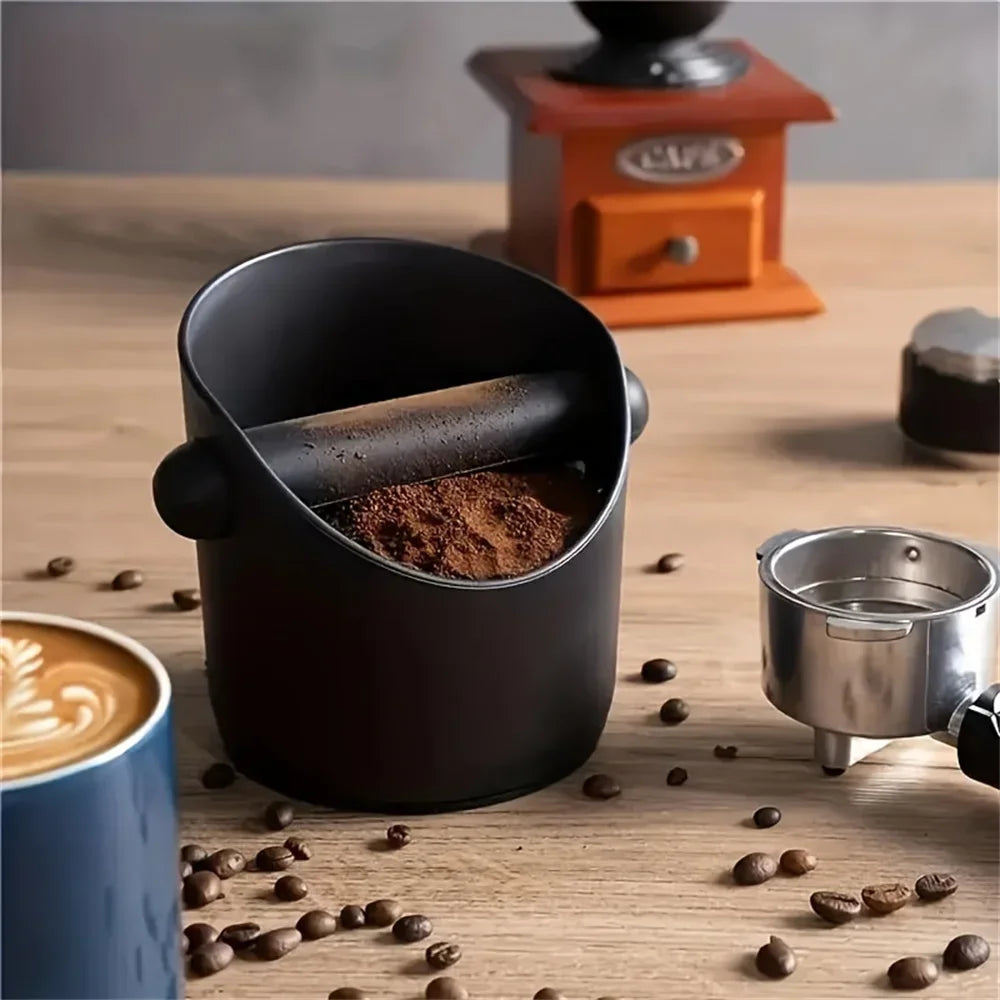 Keramische koffie accessoires met ambachtelijke charme