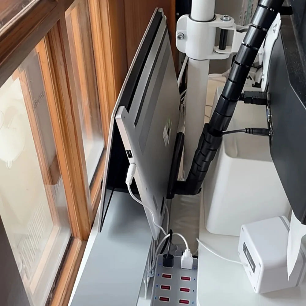 Dunne laptopstandaard voor compacte bureaus