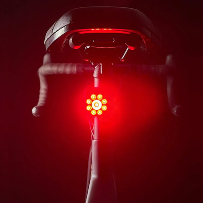 Fietslamp Action in zwart kunststof design