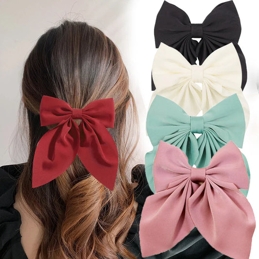 Haar accessoires met satijnen afwerking