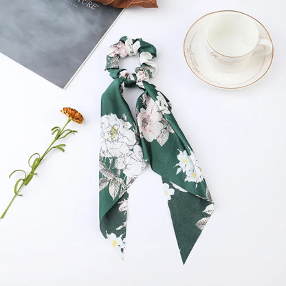 Minimalistische haar accessoires in goudkleur