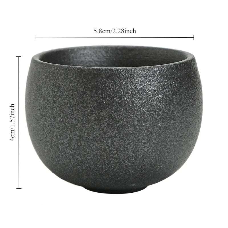 Accessoires voor thee zetten met natuurlijke materialen