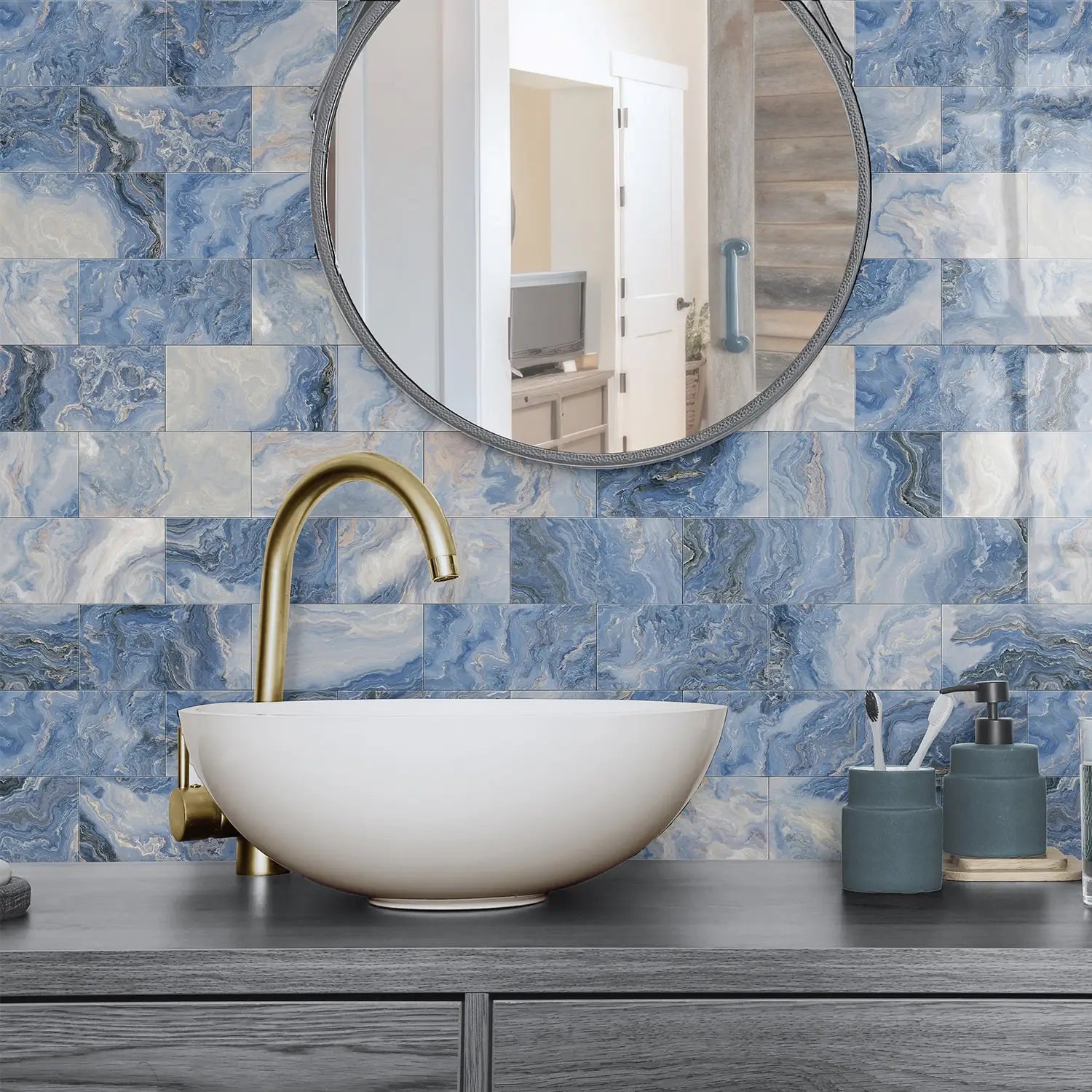 Mozaiek toilet achterwand – Kleine tegels, groot effect