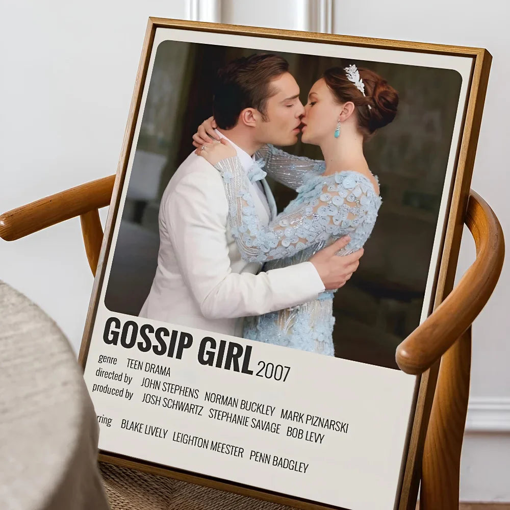 Posters met marmeren textuur en gouden accenten
