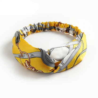Haar accessoires met glinsterende steentjes