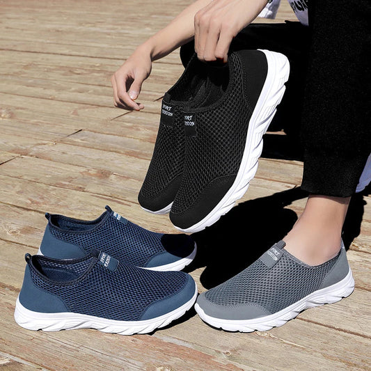 Ademend bovenwerk bij zomerse heren sneakers