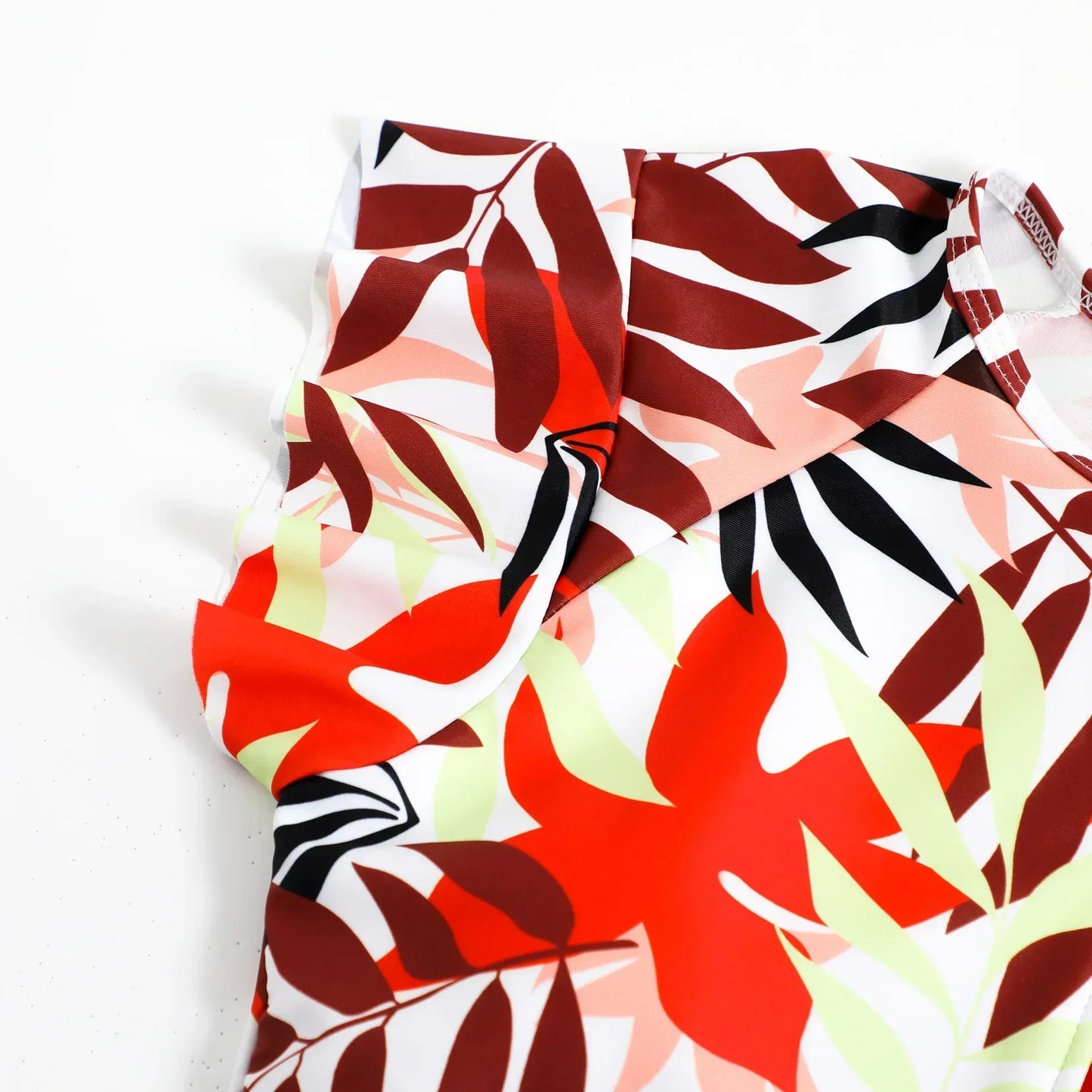 Zwemjurk met abstract design – Kunstzinnige uitstraling