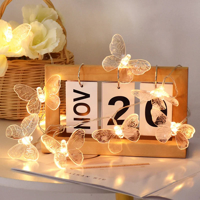 Lichtslinger met houten sterretjes – Natuurlijke kerstdecoratie